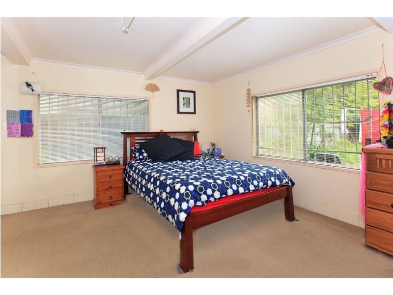 14 Harris Street, Hawthorne QLD 4171