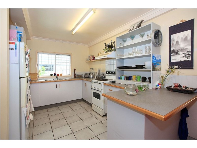 14 Harris Street, Hawthorne QLD 4171