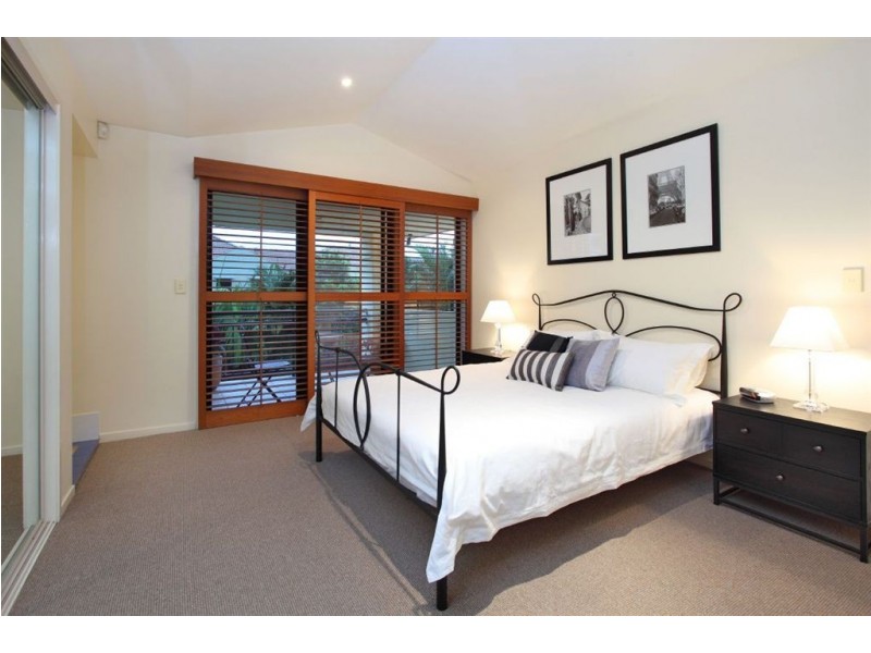 6 Parklane Place, Bulimba QLD 4171