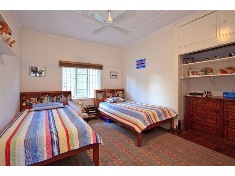 50 Edencourt Street, Camp Hill QLD 4152