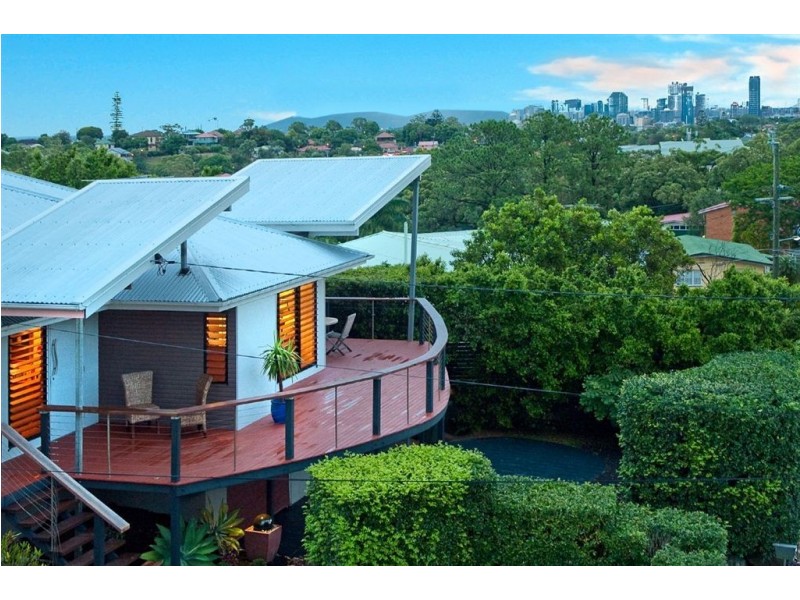 18 Karana Street, Seven Hills QLD 4170