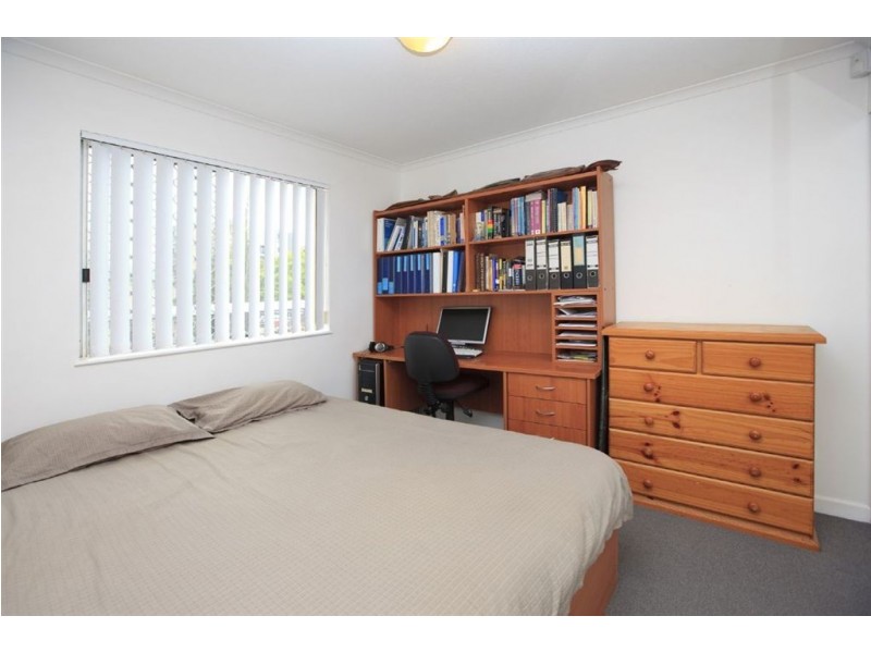 4/56 Thorn Street, Kangaroo Point QLD 4169