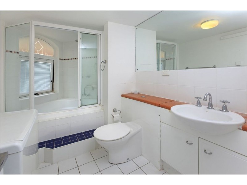 4/56 Thorn Street, Kangaroo Point QLD 4169