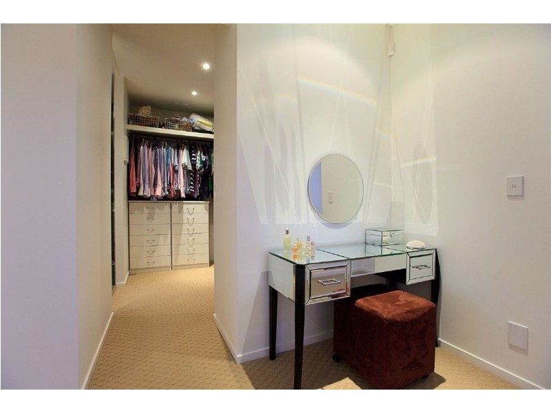 76 Harrison Street, Bulimba QLD 4171