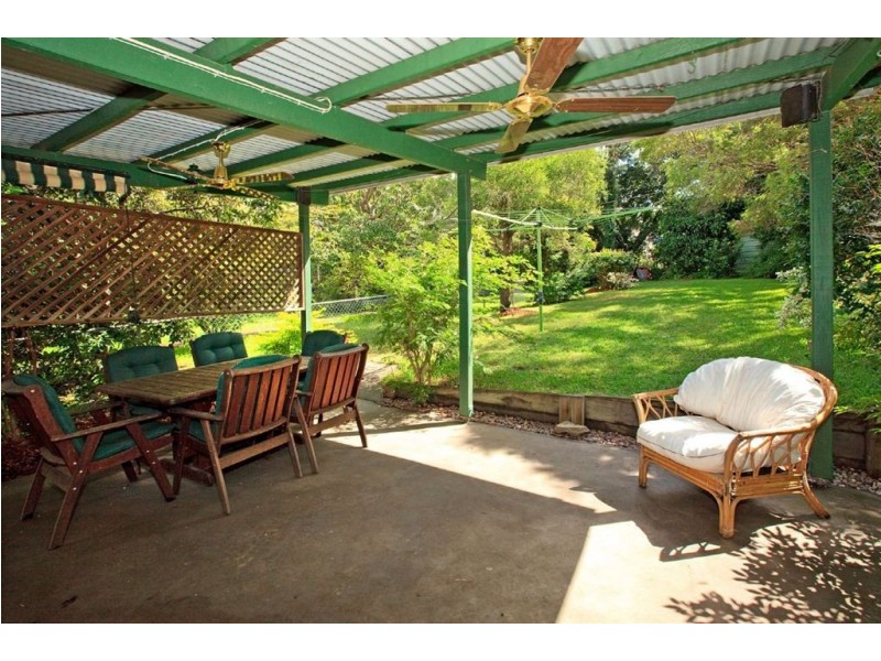 150 Morehead Avenue, Norman Park QLD 4170