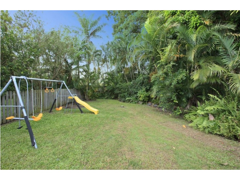 11 Dutton Street, Hawthorne QLD 4171