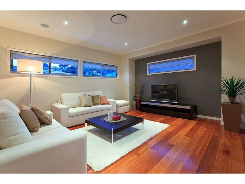 8/23 Collings Street, Balmoral QLD 4171