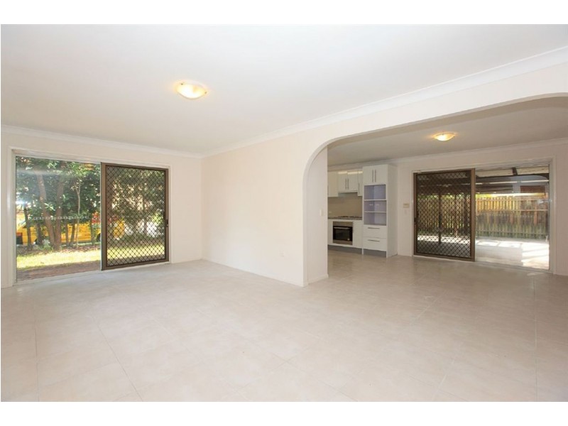 48 Sherborne Street, Carindale QLD 4152