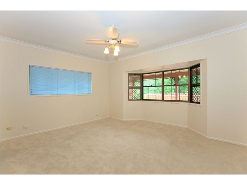 12 Dalrello Street, Carina QLD 4152