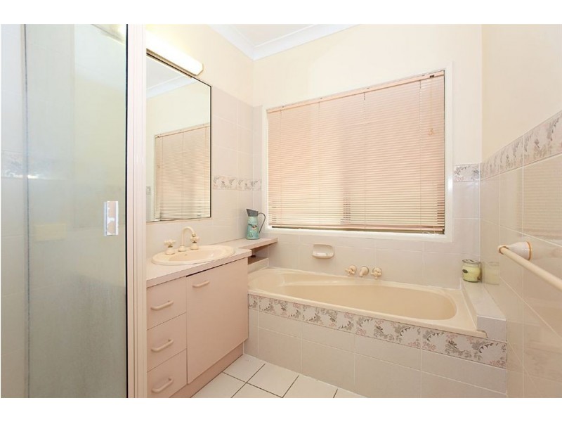 12 Dalrello Street, Carina QLD 4152