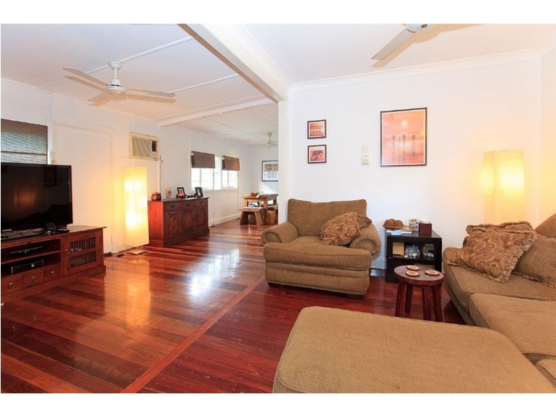 54 Smallman Street, Bulimba QLD 4171