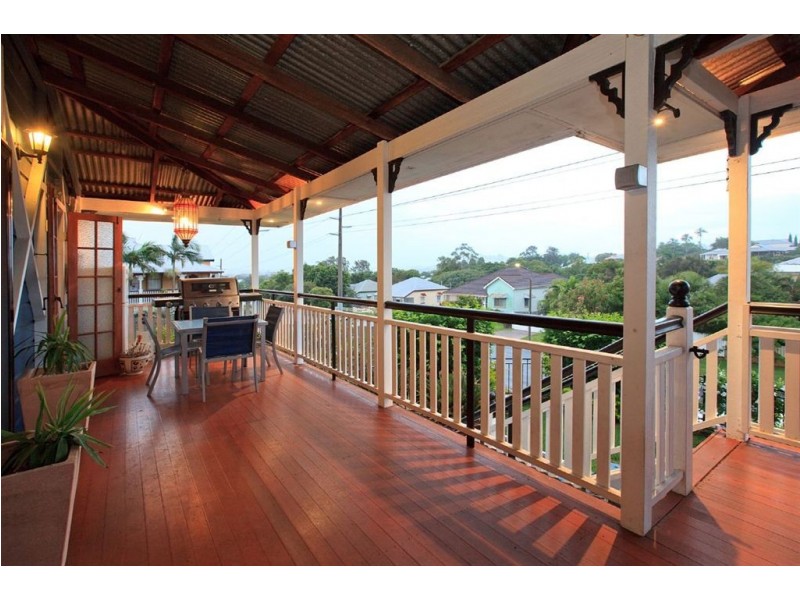 169 Brisbane Street, Bulimba QLD 4171