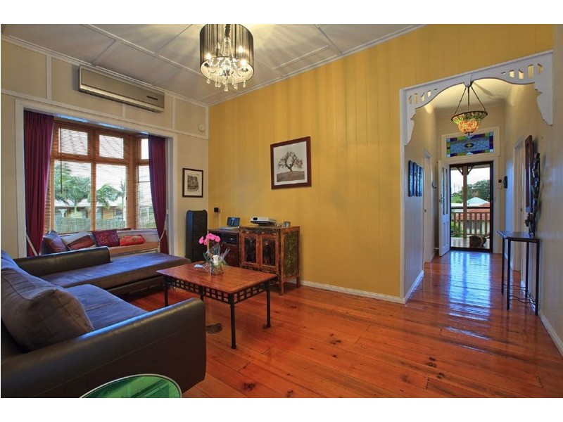 169 Brisbane Street, Bulimba QLD 4171