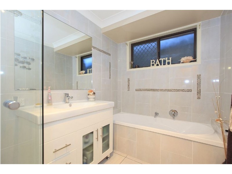 9 Christole Court, Carina QLD 4152