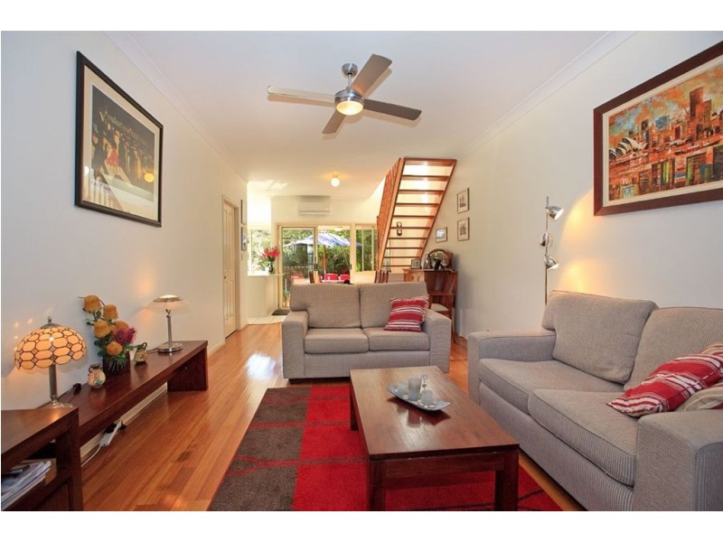 92B Overend Street, Norman Park QLD 4170