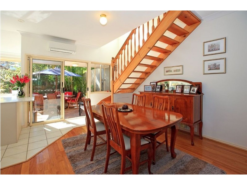 92B Overend Street, Norman Park QLD 4170