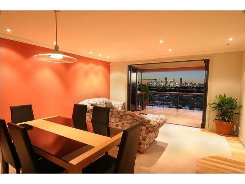 20 Wentworth Parade, Balmoral QLD 4171