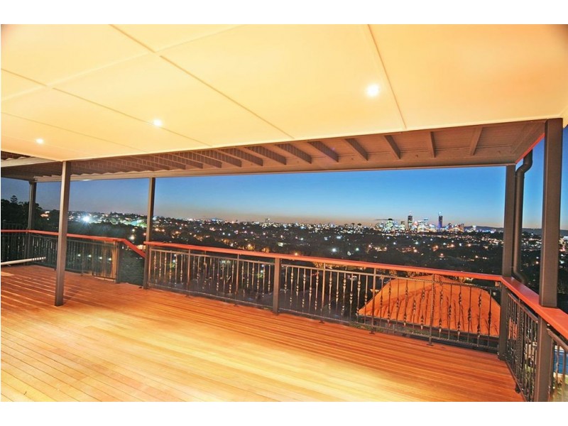 20 Wentworth Parade, Balmoral QLD 4171