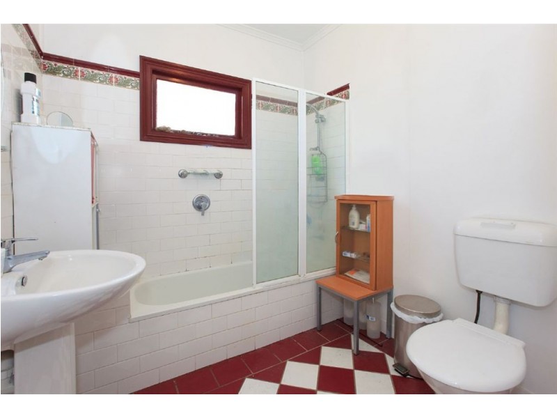 269 Richmond Road, Morningside QLD 4170