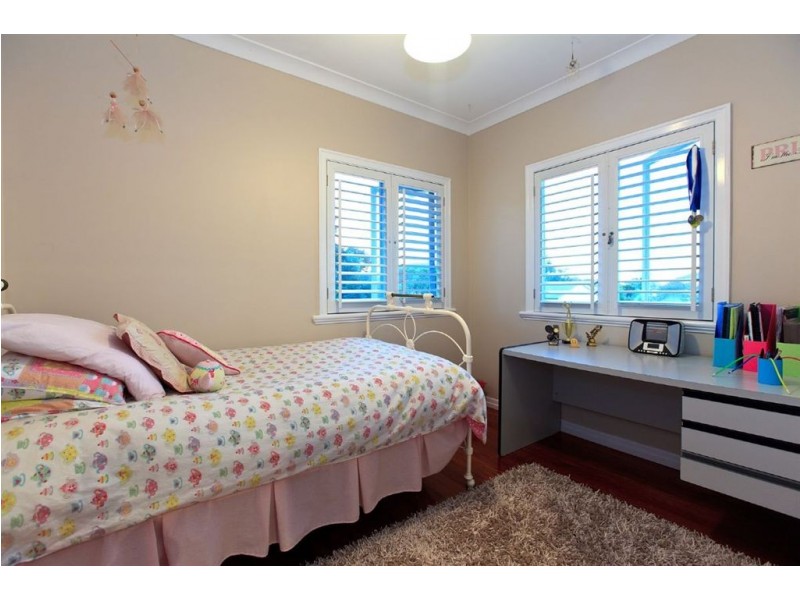 22 Pinedale Street, Morningside QLD 4170