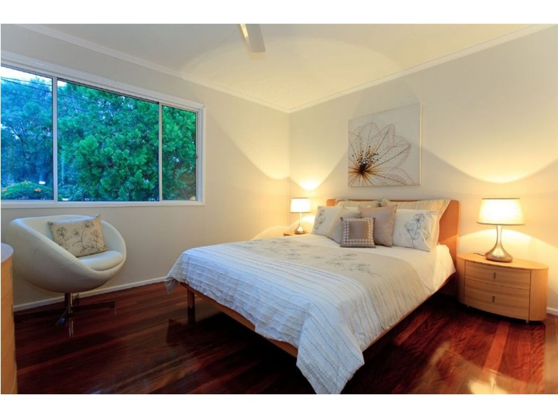 18 Whitford Street, Tingalpa QLD 4173