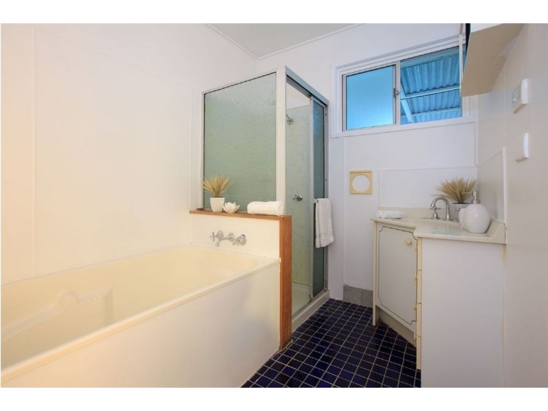 18 Whitford Street, Tingalpa QLD 4173