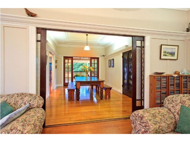 8 Taylor Street, Balmoral QLD 4171