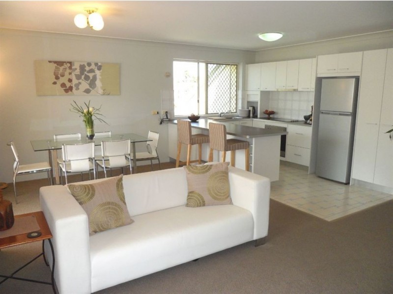 8/86 Richmond Road, Morningside QLD 4170