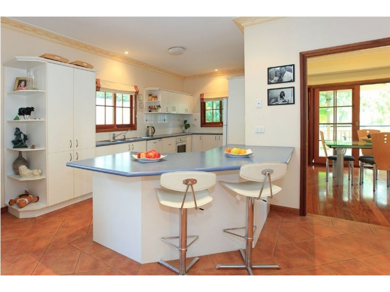 19 Merinda Street, Greenslopes QLD 4120