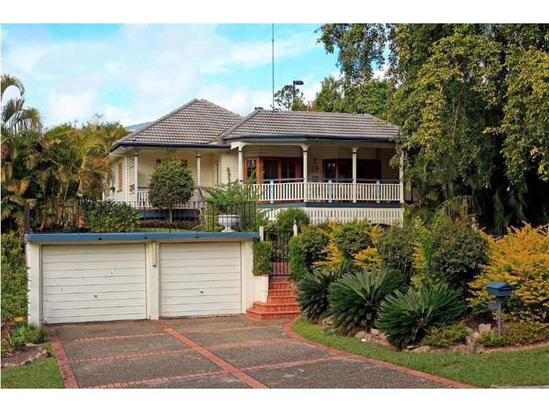 19 Merinda Street, Greenslopes QLD 4120