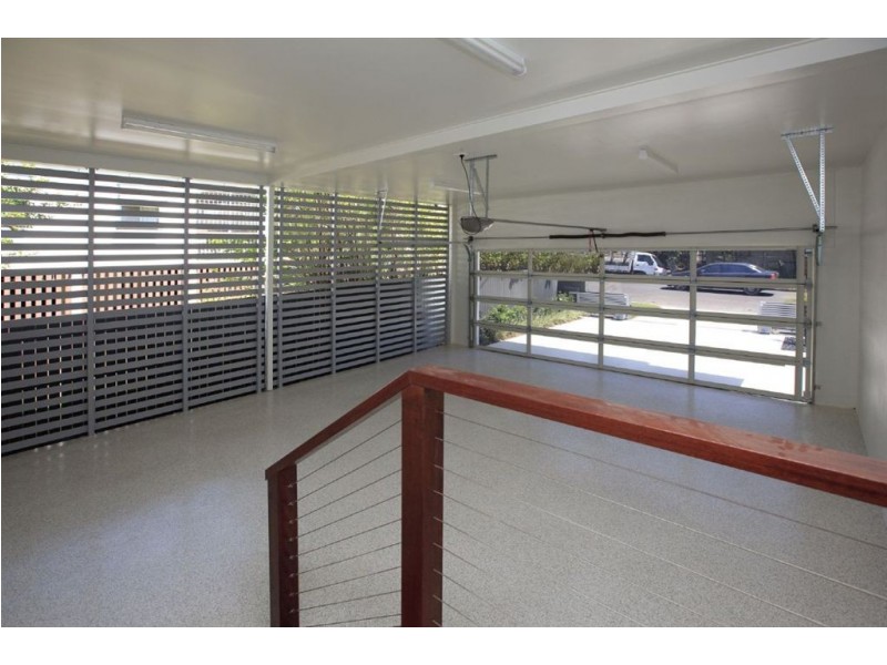 120 Barton Road, Hawthorne QLD 4171