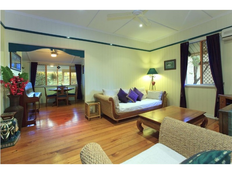 43 Jenolan Avenue, Hawthorne QLD 4171