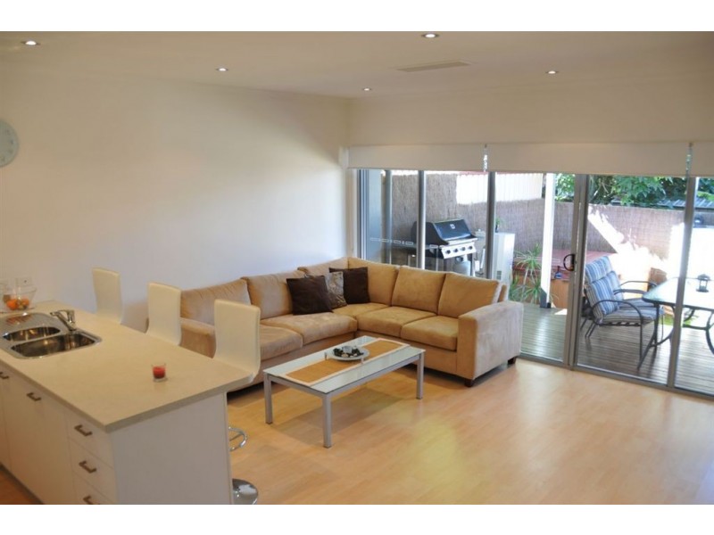3/100 Bride Street, Wynnum QLD 4178
