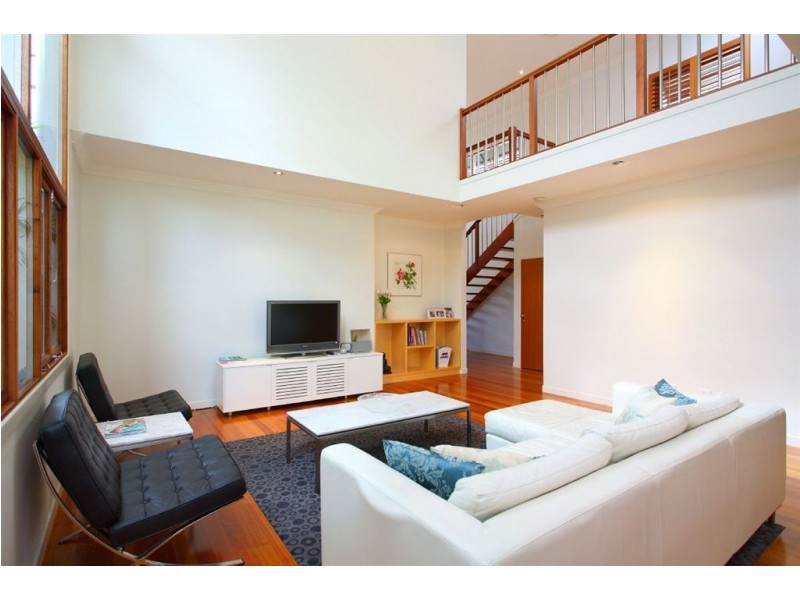 37 Stewart Street, Hawthorne QLD 4171