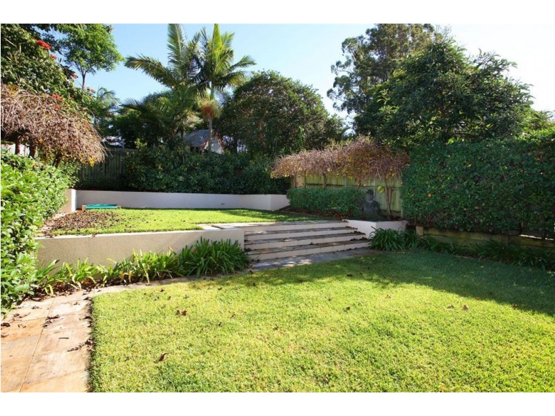 37 Stewart Street, Hawthorne QLD 4171