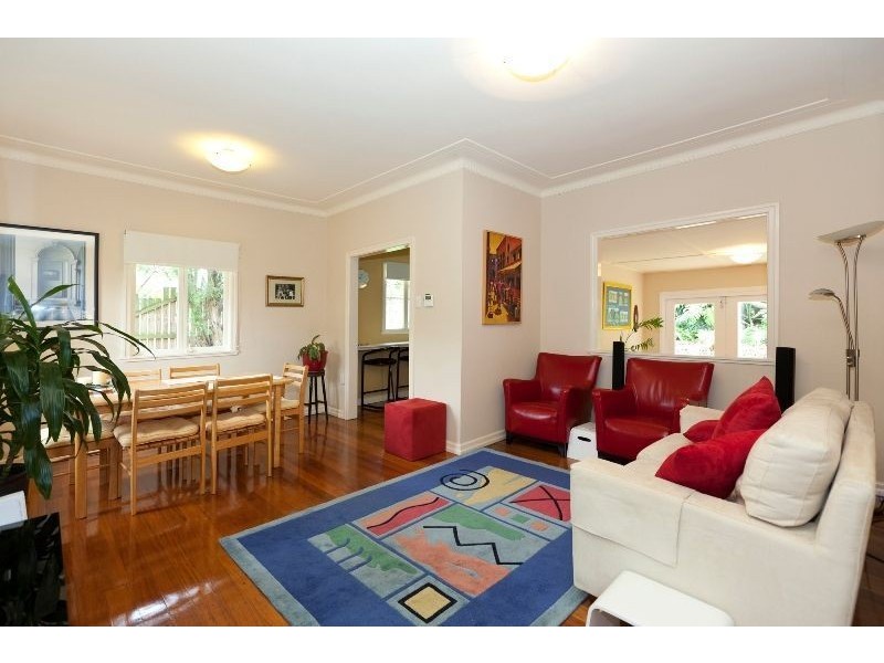 16 Ernest Street, Morningside QLD 4170