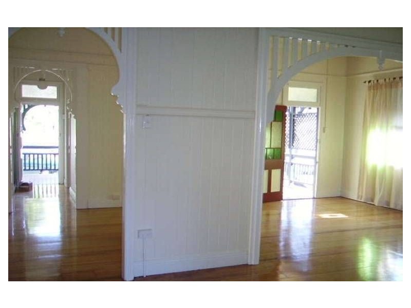 20 Reis Street, Woolloongabba QLD 4102