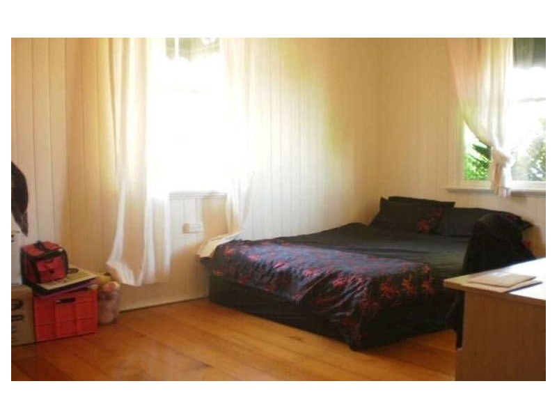 20 Reis Street, Woolloongabba QLD 4102