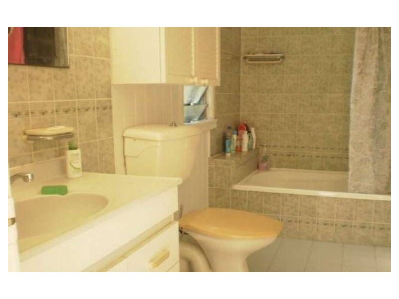 20 Reis Street, Woolloongabba QLD 4102