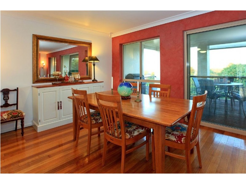 17 Taylor Street, Balmoral QLD 4171