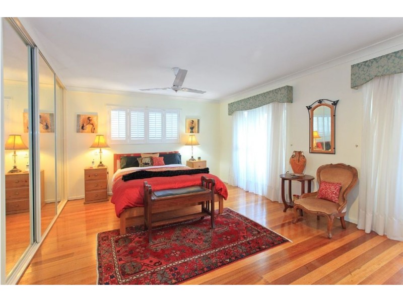 17 Taylor Street, Balmoral QLD 4171