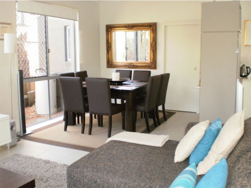 2/11 Goulburn St, Hawthorne QLD 4171