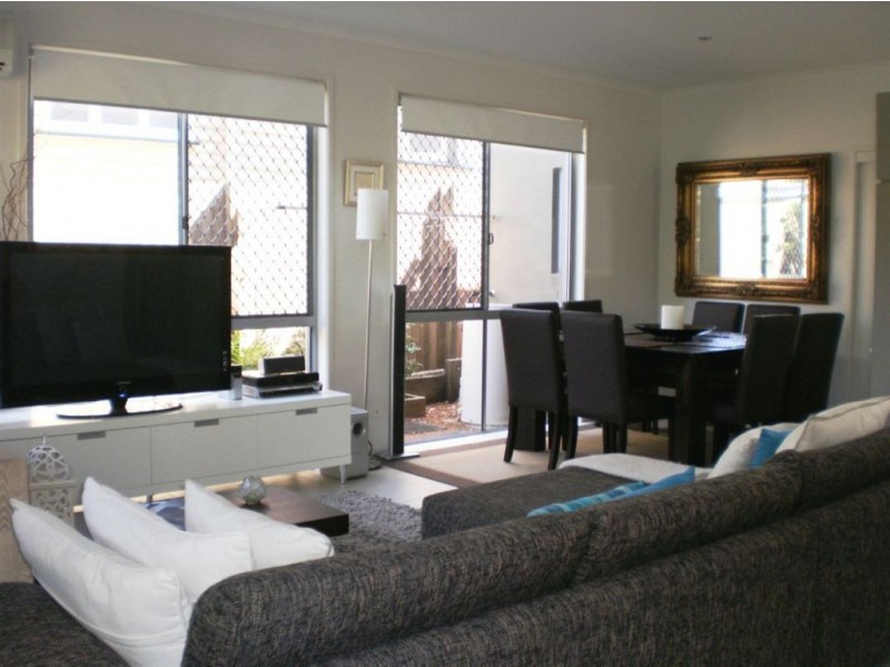 2/11 Goulburn St, Hawthorne QLD 4171