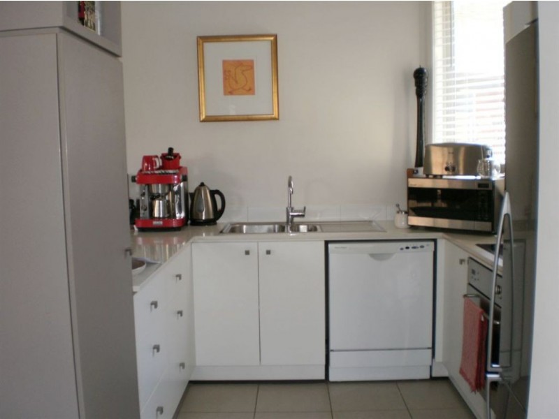 2/11 Goulburn St, Hawthorne QLD 4171