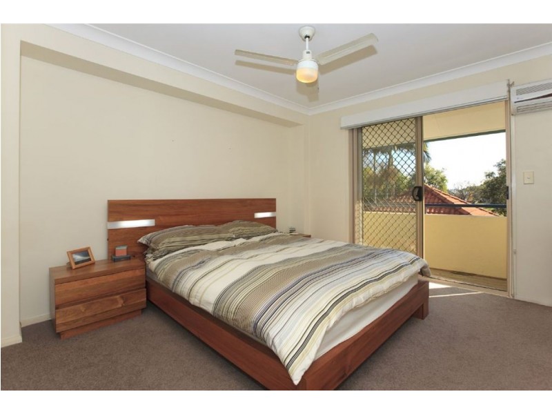 93 Coutts Street, Bulimba QLD 4171