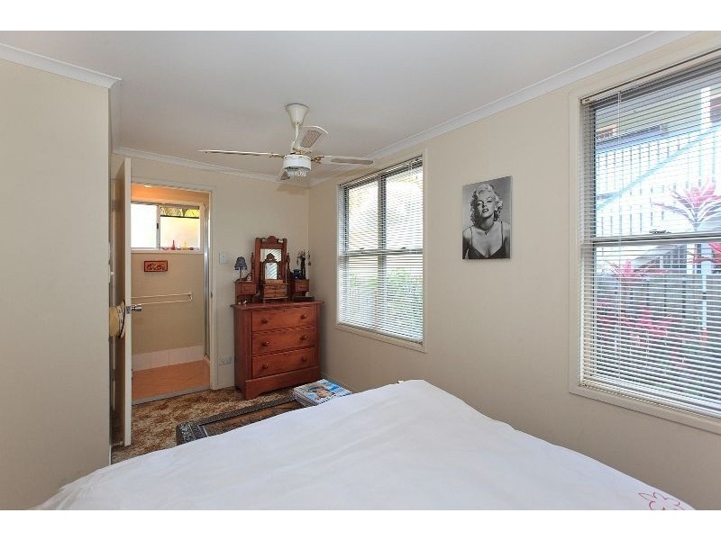 147 Fifth Avenue, Balmoral QLD 4171