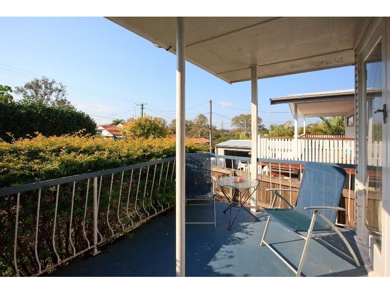 147 Fifth Avenue, Balmoral QLD 4171