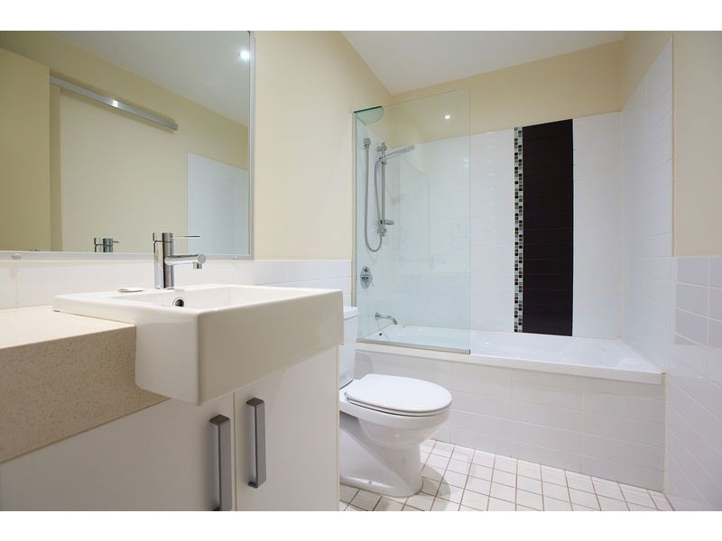 208/621 Wynnum Road, Morningside QLD 4170