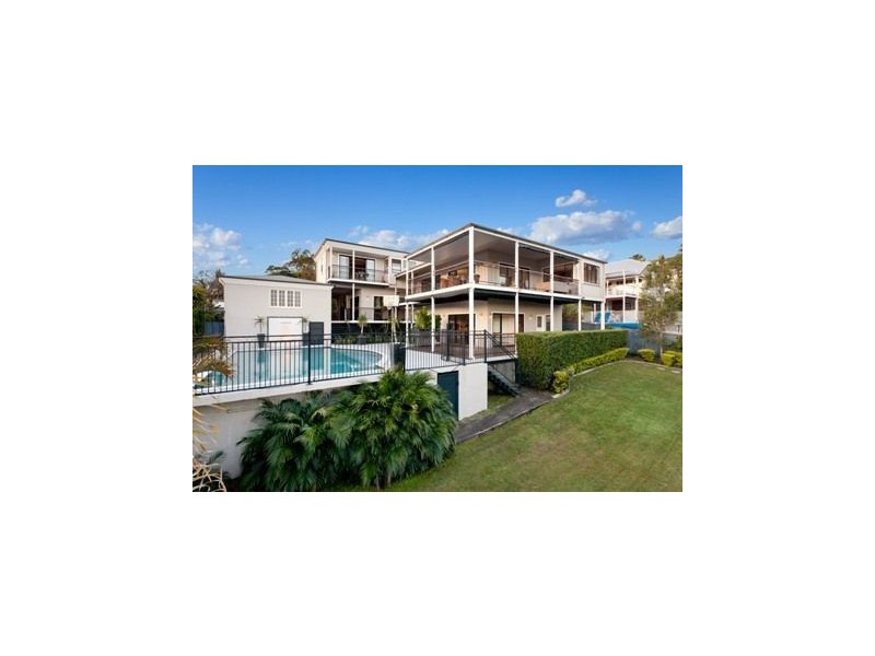 39 Victoria Street, Balmoral QLD 4171