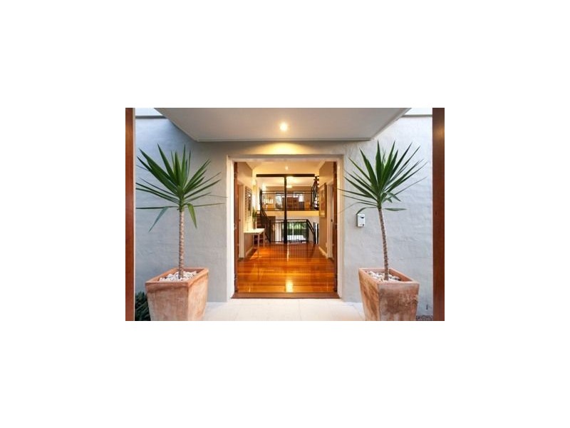 39 Victoria Street, Balmoral QLD 4171